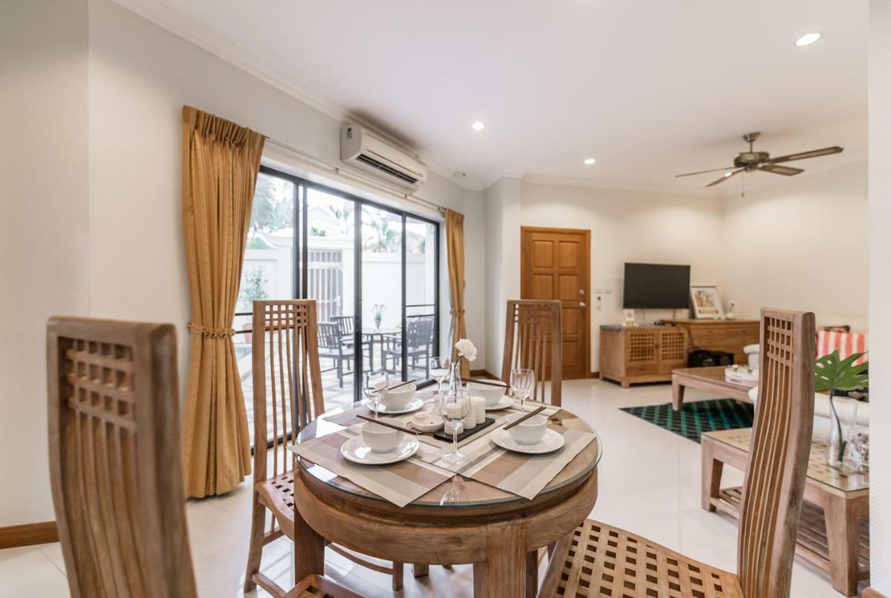 Anb Poolvilla 2Br With Private Beach In Pratamnak Pattaya Dış mekan fotoğraf